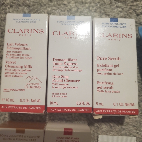 Clarins Bundle - Picture 3 of 9